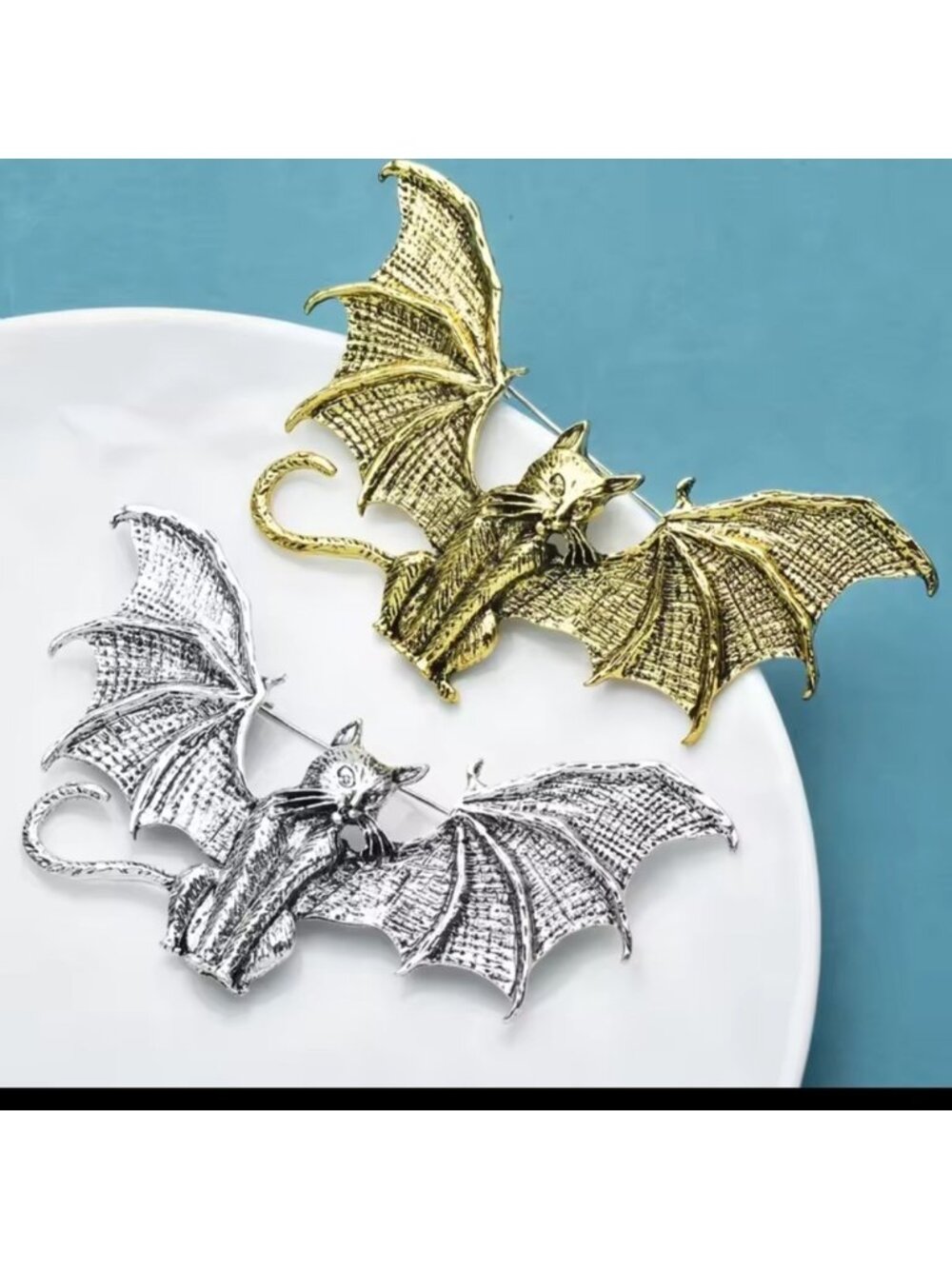 Gothic Bat Cat Brass Brooch - Picture 13 of 14